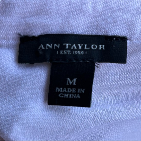 Ann Taylor Sheer Floral Overlay Sleeveless Blouse - Size Medium - Picture 2 of 8